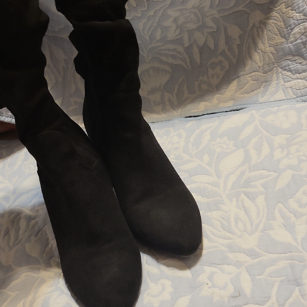 Elegant Black Women's Boots